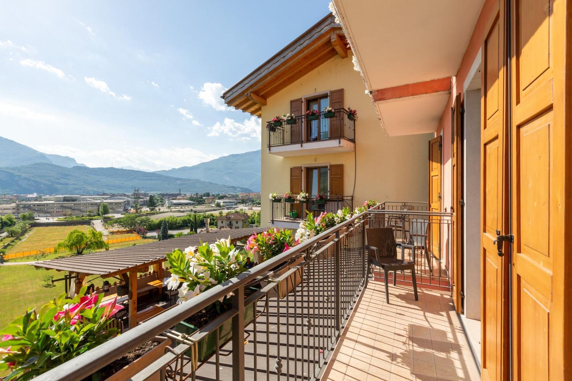 Agritur Eden Marone Villa Riva del Garda Ngoại thất bức ảnh
